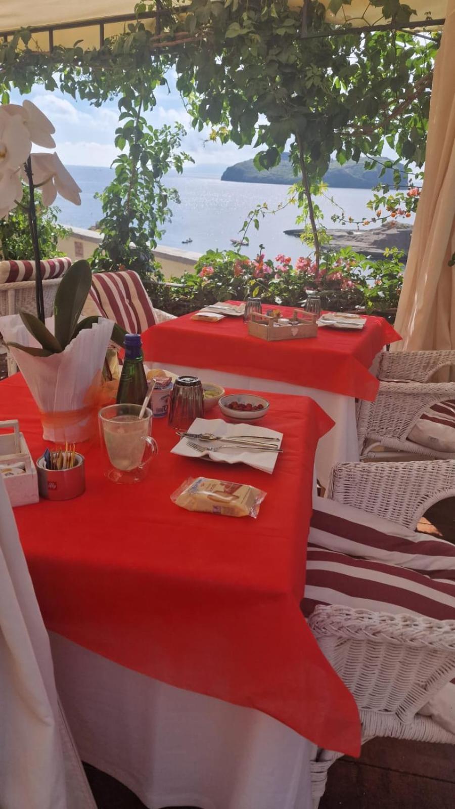Hotel Villa Iulia Ventotene Exterior foto