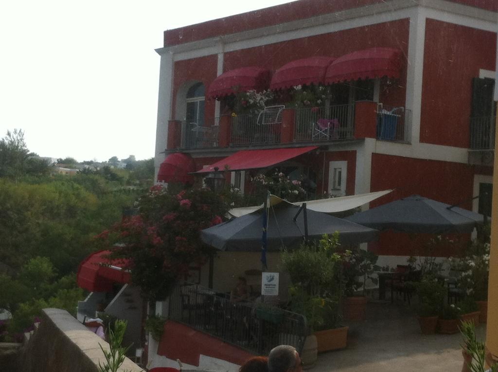 Hotel Villa Iulia Ventotene Exterior foto