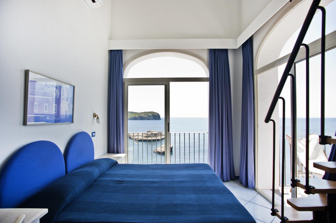 Hotel Villa Iulia Ventotene Exterior foto
