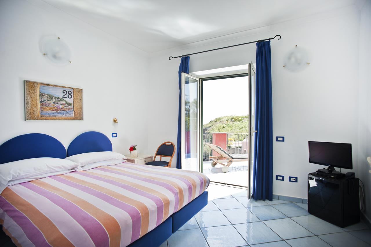 Hotel Villa Iulia Ventotene Exterior foto